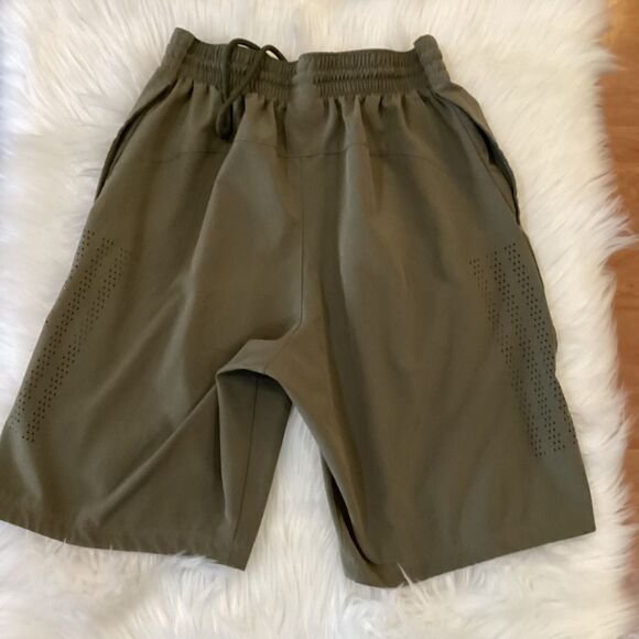 Adidas training shorts Men’s elastic drawstring waist S - Picture 13 of 14